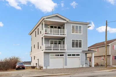 533 North End Blvd #B 1