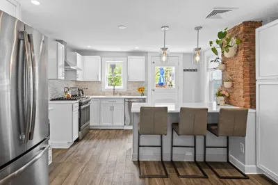 14 Atlantic St #2