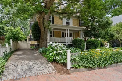 57 Brewster Street 1