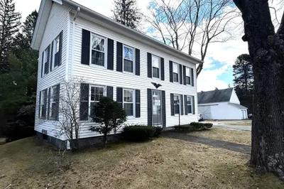 1386 Pleasant Street 1
