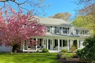 190 Percival Dr 1