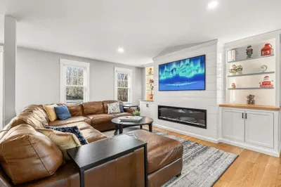 10 Mockingbird Hill 1