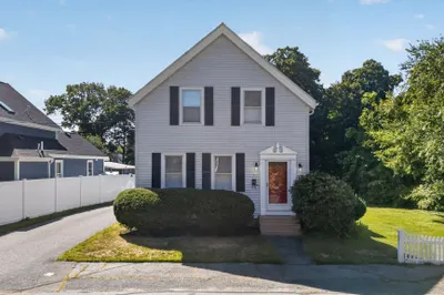 49 Greenhood St 1