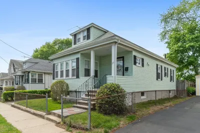 37 Connell St