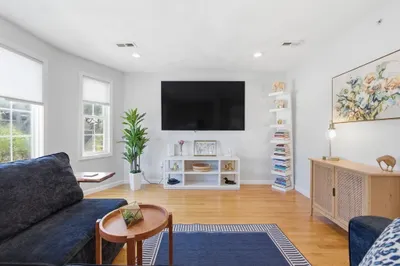 138 Horace St #3