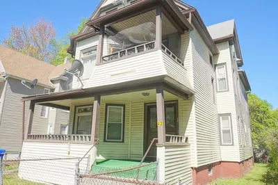 42 Hall St 1