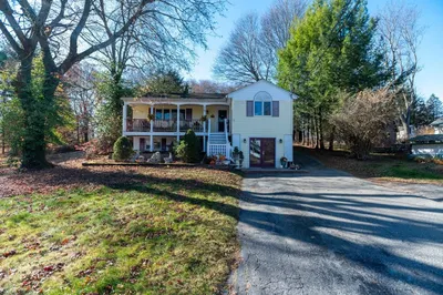 22 Walnut St