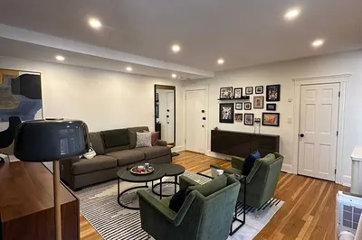 124 Sutherland Rd ##4