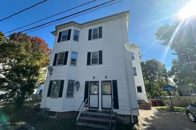 3 Shaw Ave #2