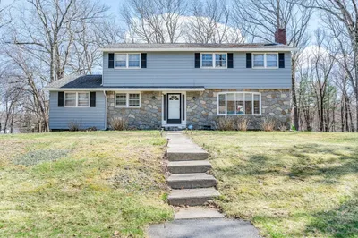15 Maplewood Rd 1