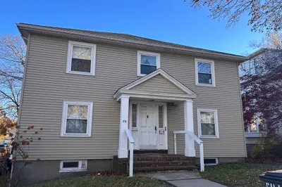 24 Gilmore St #4