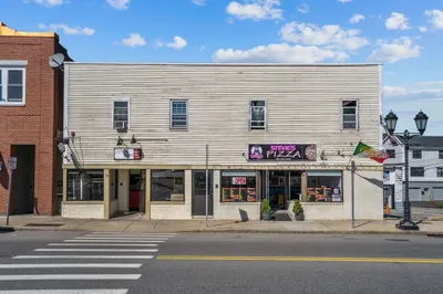 42-46 Main St Ext
