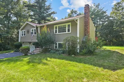 54 Everett St 1
