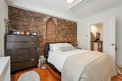 130 Myrtle St #1F