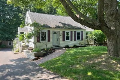 62 Gleason Rd