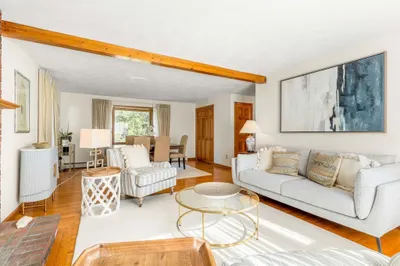 6 Boyd Dr 1