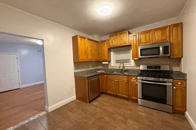 23 Myrtle St #1 1
