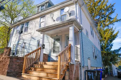 39-41 Suncrest Rd