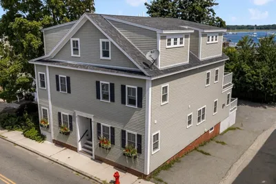 123-125 Water St #123 1