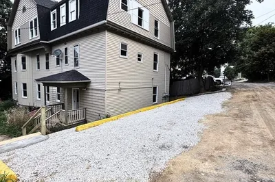 139 Lincoln St 1