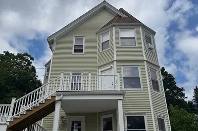 32 CottAge St #A 1