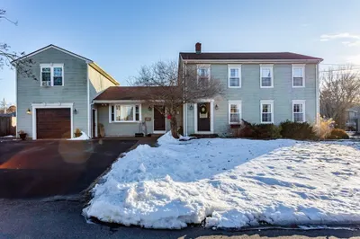 209 Denham Ave 1
