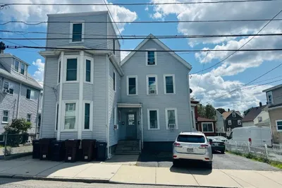 46 Wyllis Ave