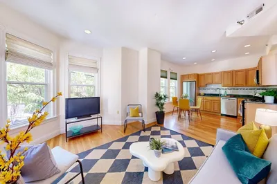 4 Putnam St #2
