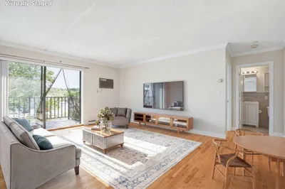 209 Riverview Ave #5