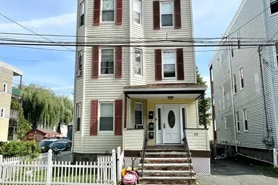 155 Essex St #3