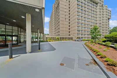 250 Hammond Pond Parkway #PH-4