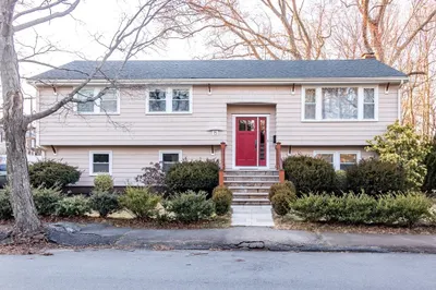 15 Higgins Rd 1