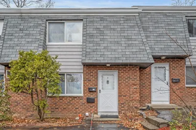 141 Thissell Ave #9