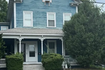 62 Summer St 1