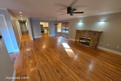 9 Elmore St #1 1