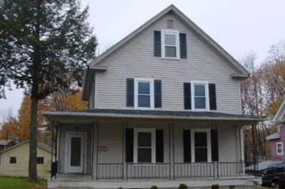 4 Barnes St 1