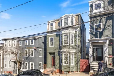 16 Atlantic Street