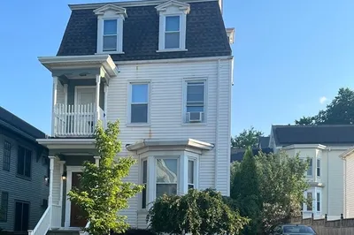 88 Pearl St #3