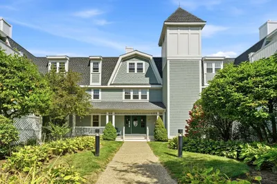 37 Hastings Street #103