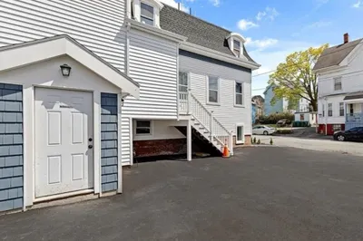 21 Valley Ave #2 1