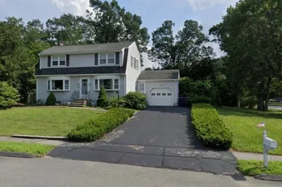 12 Franklin Ave