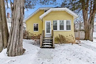 17 Woodland St 1