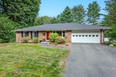 69 Grantwood Dr 1