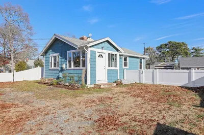 89 Cohasset Road