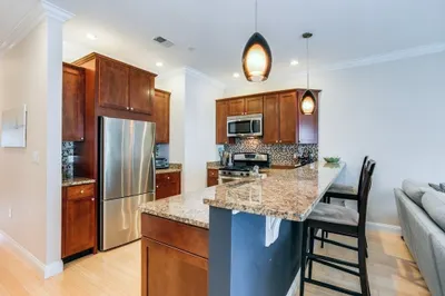 18-20 Knowlton St #7