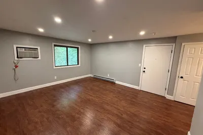 16 Erick Rd #16 1