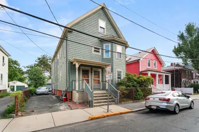 56 Rice St