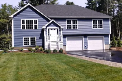 18 North Spencer Rd 1