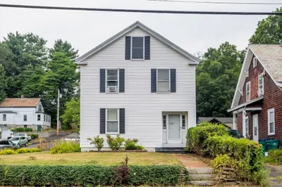 483 Rollstone St 1