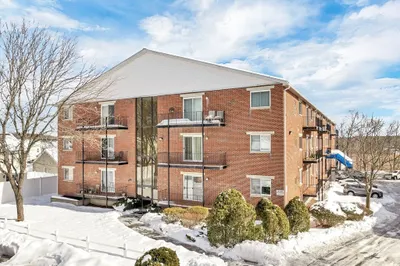 1506 Gorham St #208 1